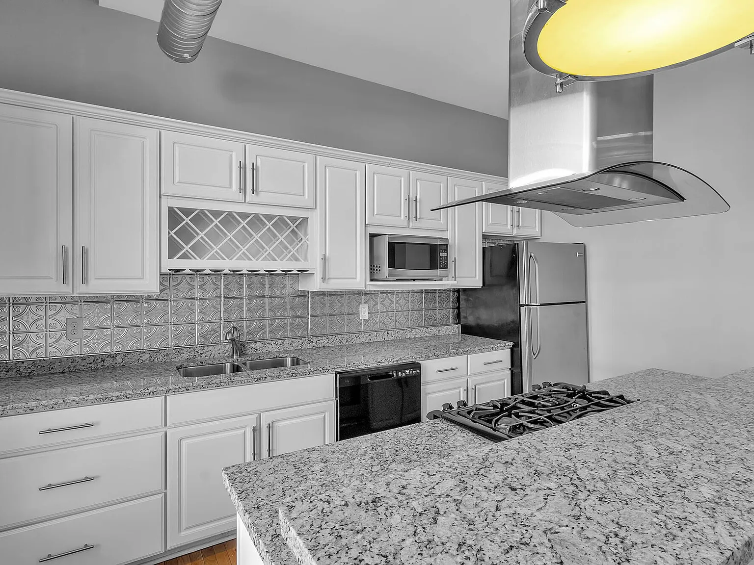 The Fenton Apartments — Photo 4