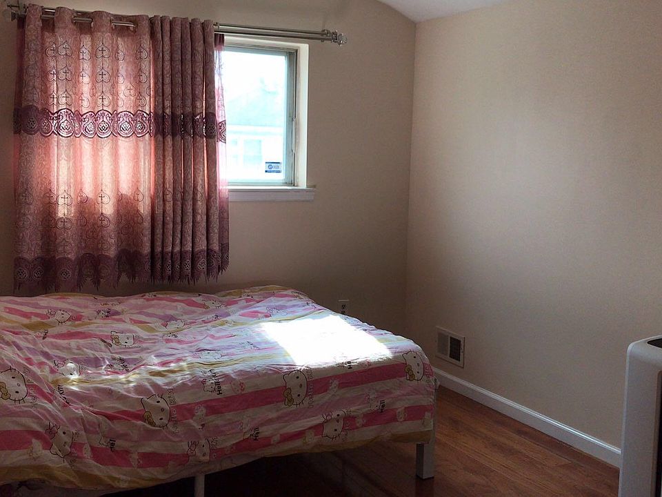2nd image of 10219 Christie Ave Floor 2