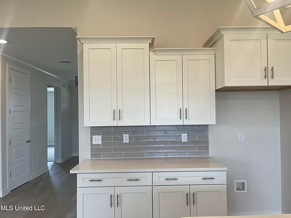 5th image of 13508 Birch Bnd