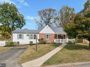 8 James Rd, Hatboro, PA 19040