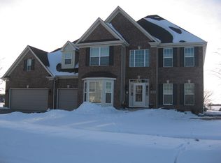 172 Trumpet Vine Cir, Elgin, IL 60124