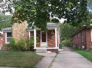 24000 Oneida St, Oak Park, MI 48237