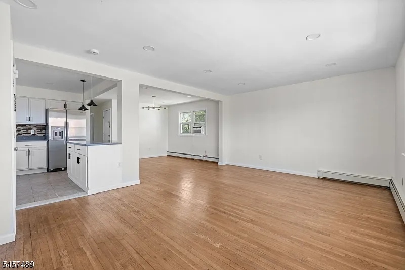 3 bed, 1.0 bath, $2,700 — Photo 4