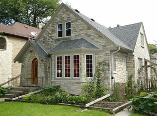 3172 N 50th St, Milwaukee, WI 53216