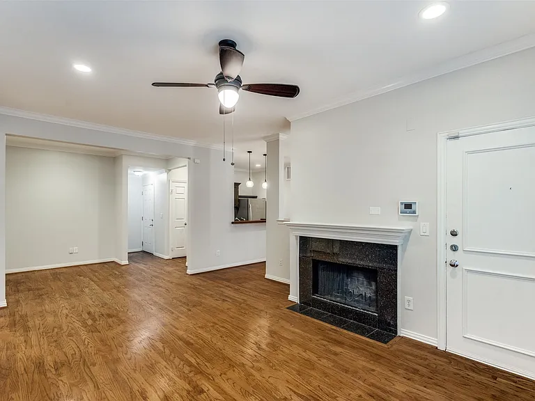 2524 Preston Rd #901 — Photo 2