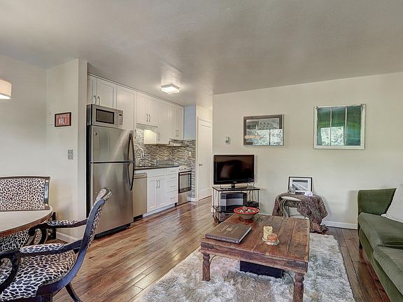 5th image of 301 N French St #211