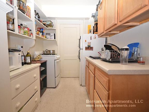 4th image of 1161 Boylston St #3
