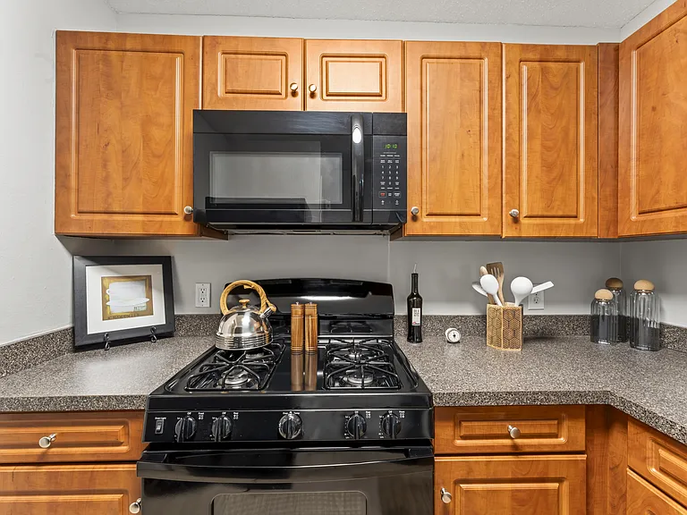 Middletown Brooke Apartments — Photo 21