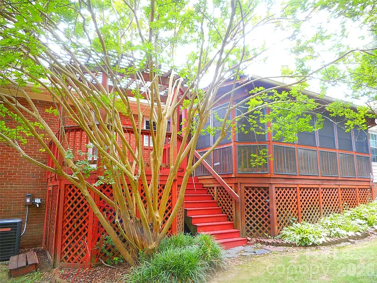 1330 E Barden Rd — Photo 11