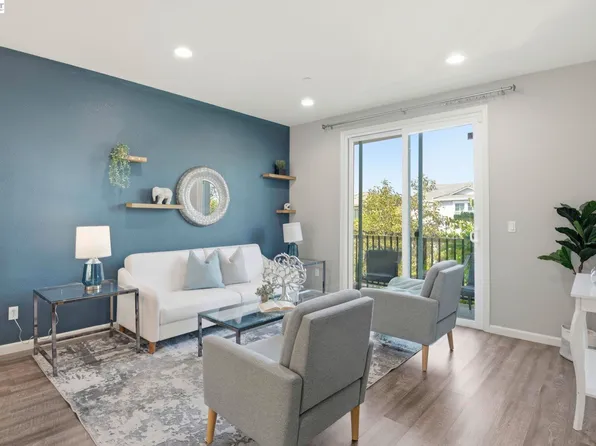 2332 Carbondale Way, Dublin, CA 94568