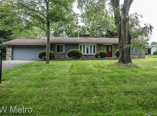 2825 Colonial Way, Bloomfield Hills, MI 48304