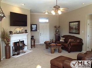 1303 Hickory Dr, Pilot Point, TX 76258