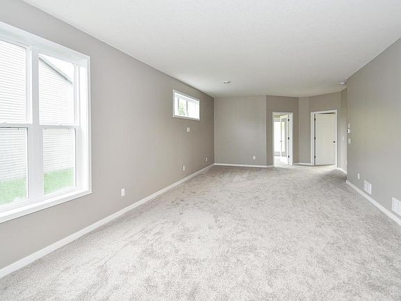 4th image of 2024 Longhorn Ln
