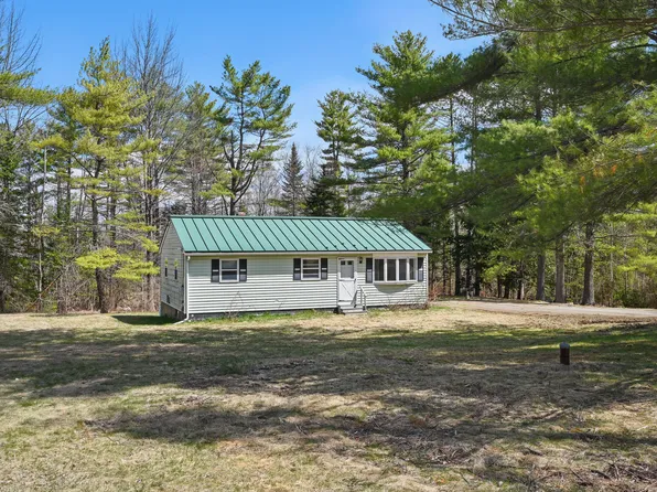 608 Norridgewock Road, Fairfield, ME 04937