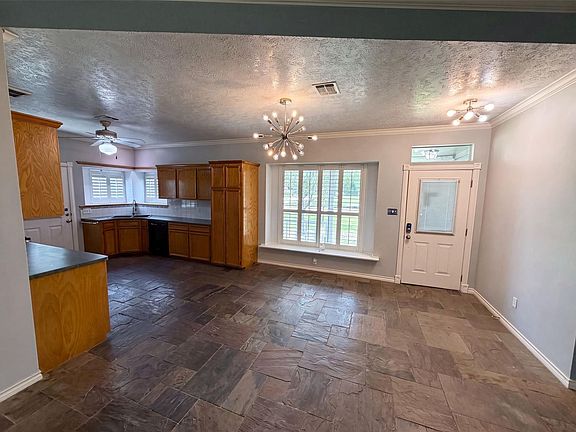 2nd image of 7934 Round Rock Dr