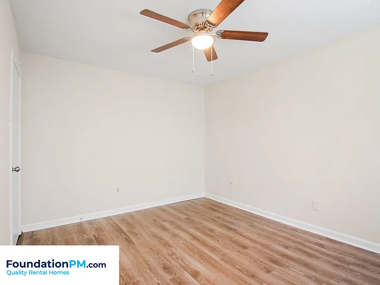 4569 Sumners Wells Rd — Photo 7