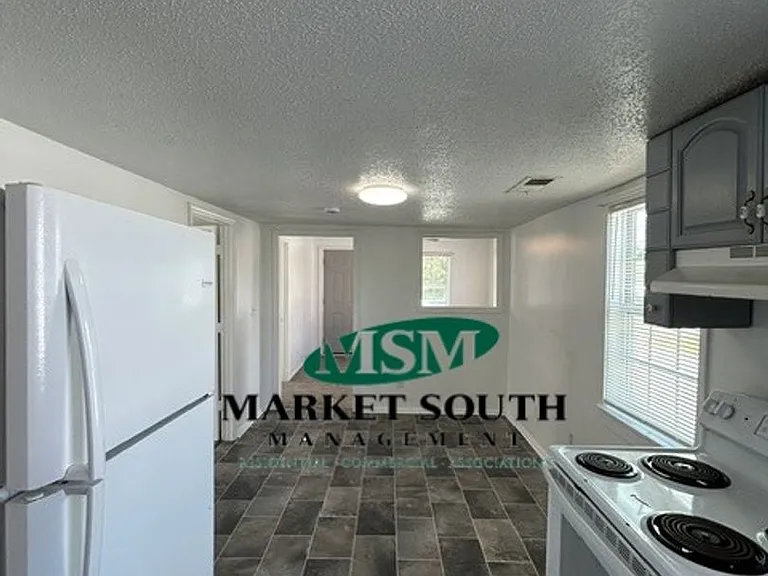 3520 Haslam Ave — Photo 3