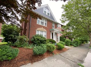 789 Washington St #1, Brookline, MA 02446