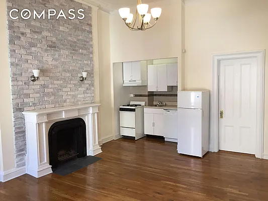 Rented by Compass | media 14