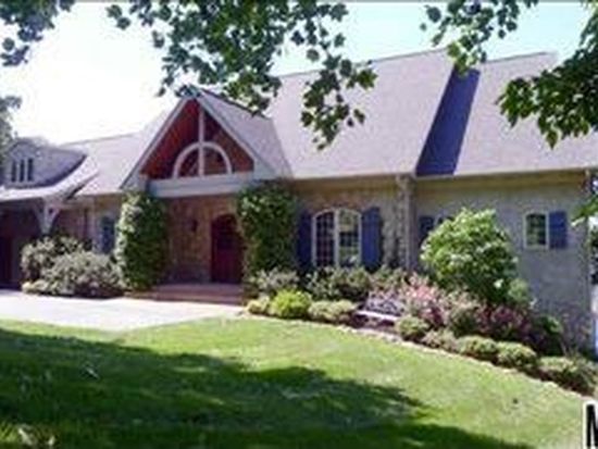 4637 9th St NE, Hickory, NC 28601