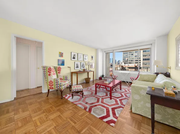 1160 3rd Avenue image 8 of 8