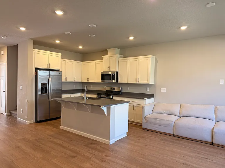 3387 SE Equinox Ln — Photo 4