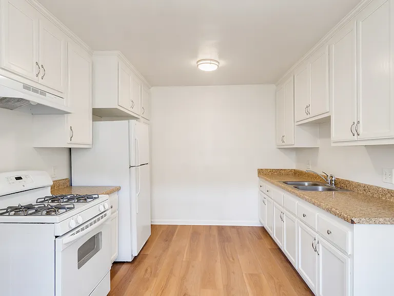 15800 Santa Ana Ave #1 — Photo 8