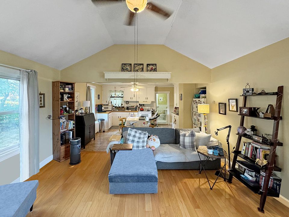 40 Elliott Pl, Smithtown, NY 11787 Zillow