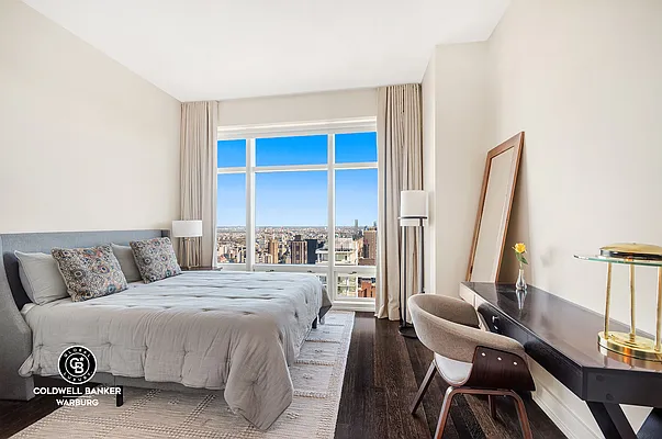 Rented by Coldwell Banker Warburg | media 6