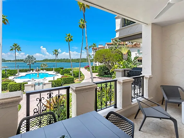 2122 Fisher Island Dr #2122 — Photo 1
