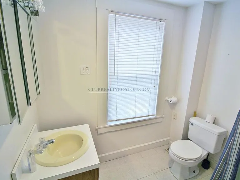 23 Cushing St #2 — Photo 3