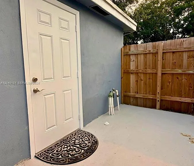 2255 SW 33rd Ave #1 — Photo 43