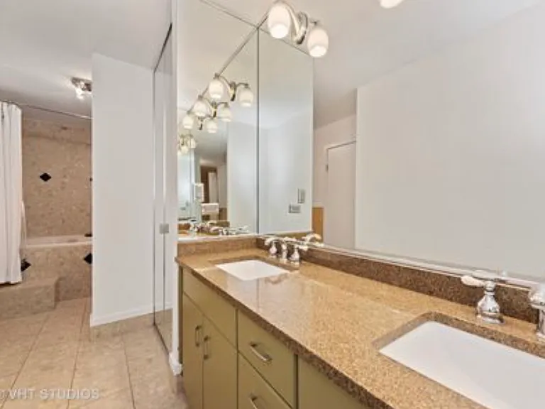 1460 Sandburg St #2512 — Photo 10
