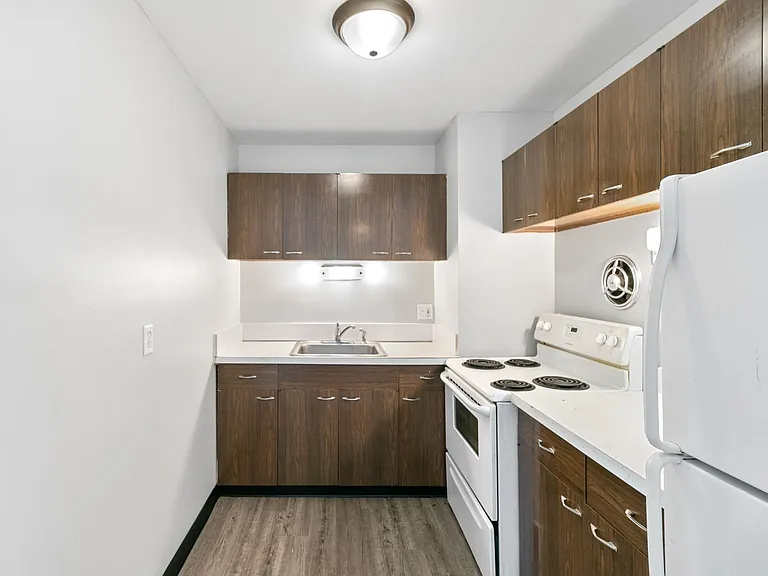 Groveland Apartment Partners (B)- Groveland Apartment Partners, LLC — Photo 20