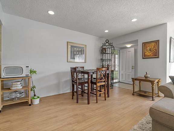 3rd image of 515 N Kenwood St APT 305