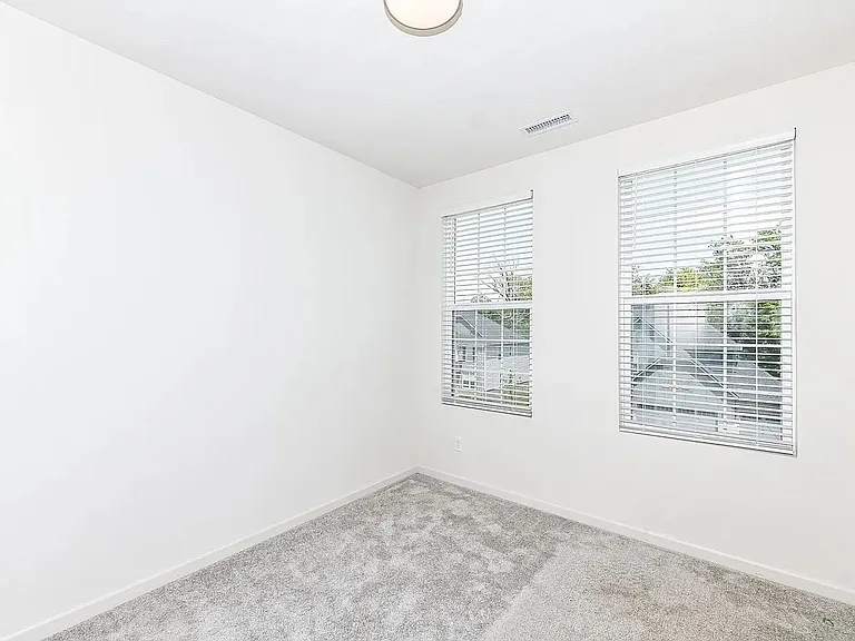14567 Brecon Ln — Photo 23