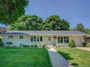 402 N Shuman St, Verona, WI