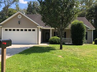 12 Whispering Pines Cir, Lakeland, GA 31635