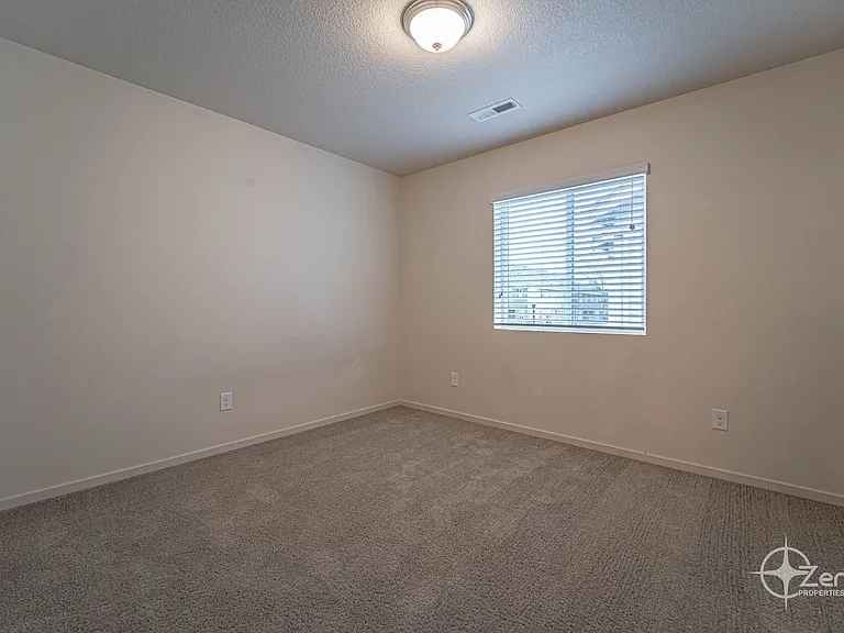1400 NE 85th Way — Photo 22