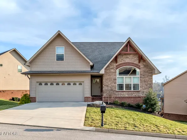 8346 Shoregate Ln, Knoxville, TN 37938