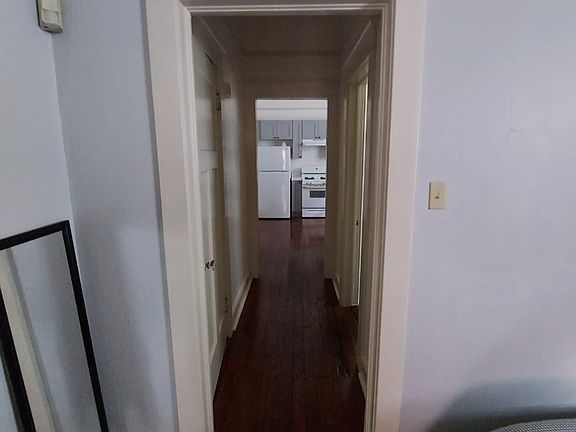 4th image of 224 S Olympia St
