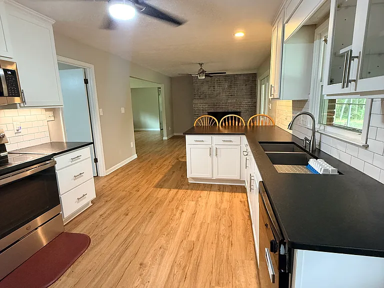 7523 Villa Rica Hwy — Photo 4