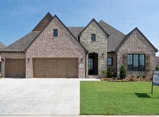 1725 W 115th St, Jenks, OK 74132