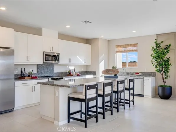 14271 Rollins St, Hesperia, CA 92345