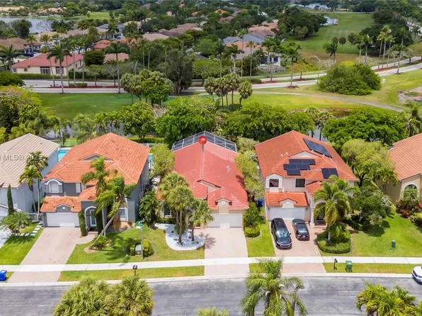 15643 SW 16th St, Hollywood, FL 33027