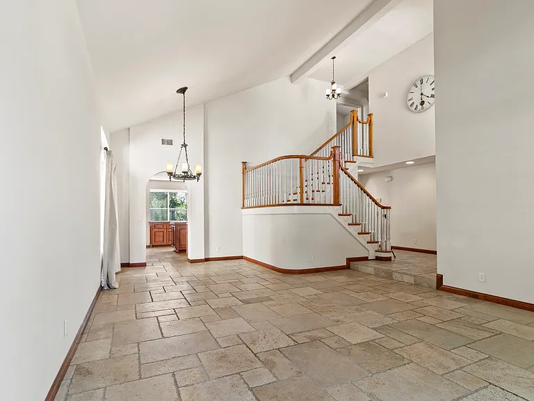 29346 Castle Rd — Photo 26