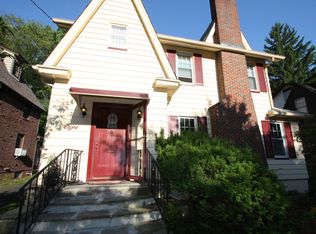 8 Essex Rd, Maplewood, NJ 07040