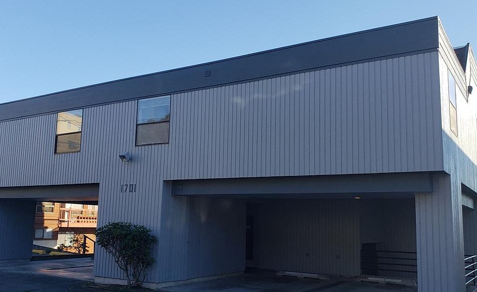 1st image of 1701 SE 9th Ave Unit 302