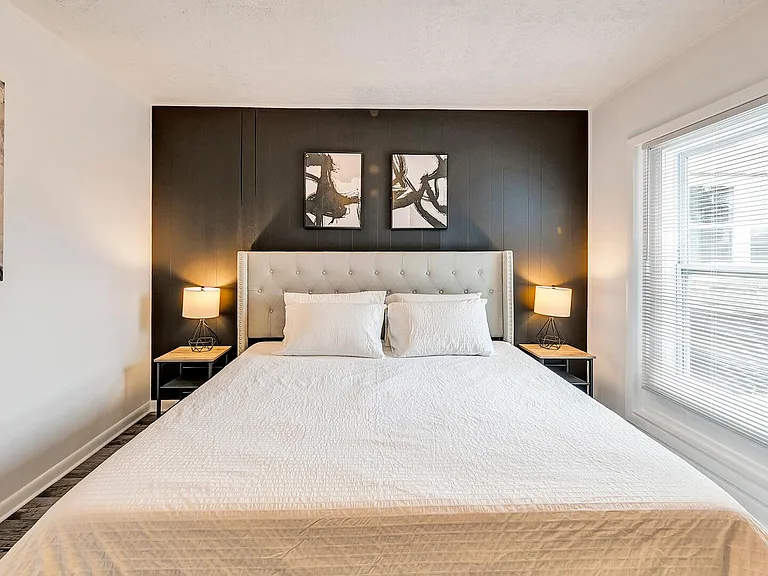 22615 Hilltop Ave #2 — Photo 6