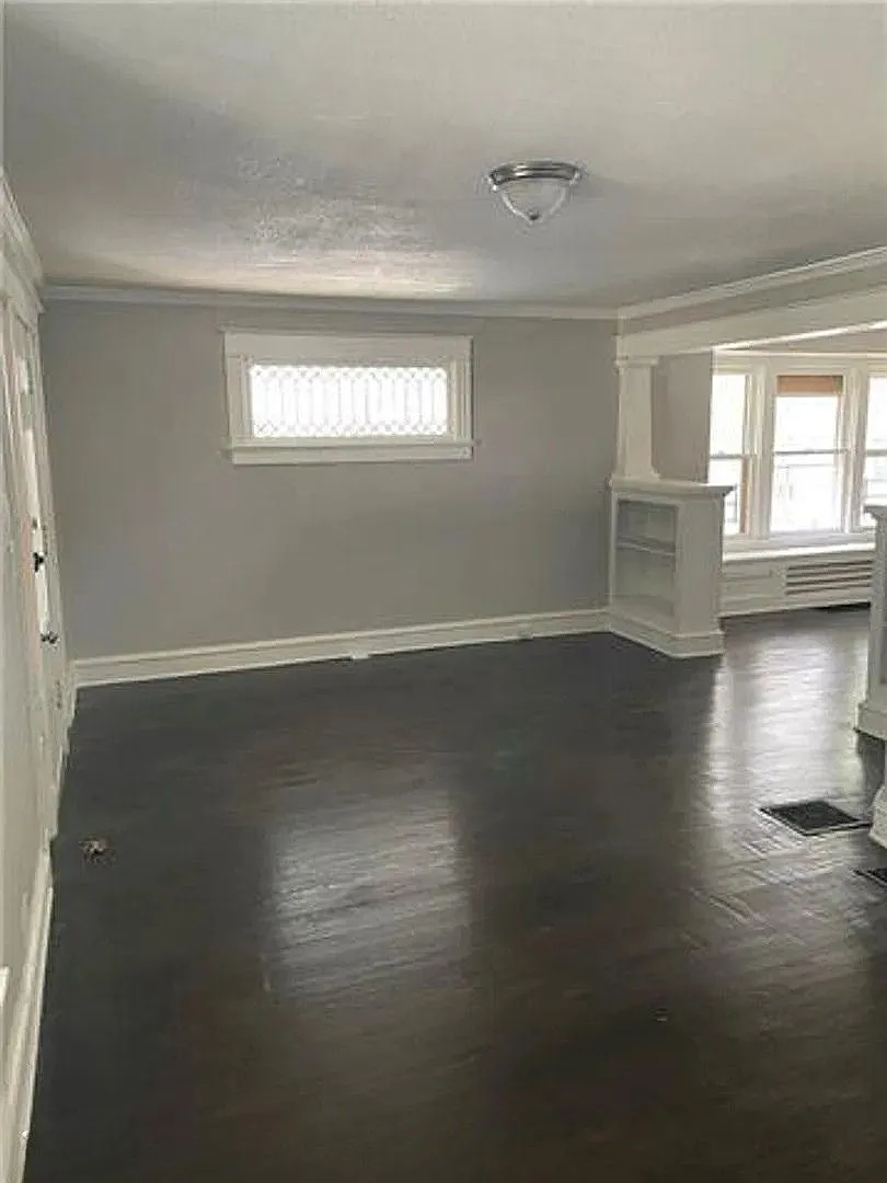 2 bed, 1305 sqft, $995 — Photo 3